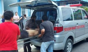 Sedang Mengerjakan Pagar Besi, Khim Cung Meninggal Dunia