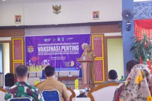 Bupati Buka Langsung Kegiatan Pencanangan Vaksinasi Covid-19 Perdana Kabupaten Sintang