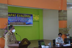 Wabup Sintang Buka Rapat Evaluasi PAD Triwulan IV Tahun 2020