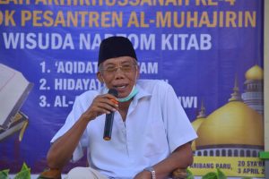 Bupati Jarot Hadiri Haflah Akhirussanah dan Wisuda Nadzom Kitab Ponpes Al-Muhajirin Paribang Baru
