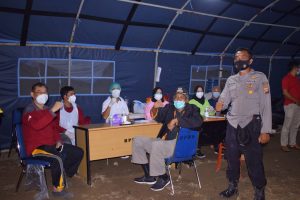 Bupati Jarot Tinjau Posko Covid-19 di Sepulut