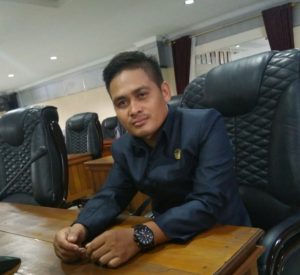 Herinius Laka Minta Aparatur Desa Perhatikan 3 Aspek Dalam Program Pembangunan