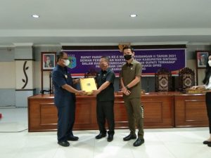 Wabup Berikan Jawaban Atas Pandangan Umum Fraksi DPRD Sintang