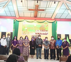 Erwin Hadiri Natal DPC PWKI Sintang