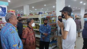 Pemkab Sintang Sidak Toko dan Distributor Imbas Minyak Goreng Langka