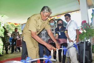 Bupati Sintang Resmikan Bank Tri Tunggal Kantor Kas Kelam Permai