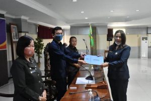 DPRD Janji Perjuangkan Perbaikan Jalan Semubuk-Seputau