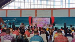 Bupati Sintang Buka Festival Tenun Ikat Sintang Tahun 2023