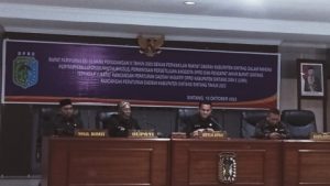 Paripurna Ke-12 DPRD Sintang Setujuan 6 Raperda Ini