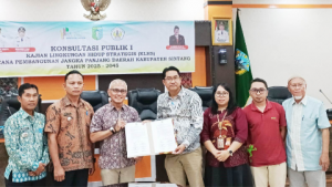Bappeda Sintang Gelar Konsultasi Publik Penyusunan Dokumen KLHS RPJPD Untuk 20 Tahun Kedepan