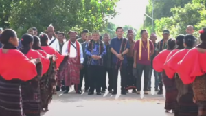 Ketua DPRD Kabupaten Sintang Memimpin Pelantikan Pengurus Flobamora di Kabupaten Sekadau