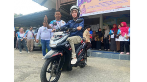 SMKN 1 Sintang Berprestasi dengan Motor Listrik Buatan Siswa