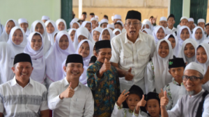 Puncak Peringatan Hari Santri Nasional 2023: Ketua DPRD Sintang Sampaikan Apresiasi dan Dukungan