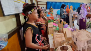 Mengangkat Kreativitas dan Nilai-Nilai Pancasila: Ekspo P5 SDN 7 Sintang Menuju Pendidikan Berkualitas