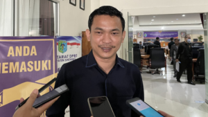 Pelayanan Terdepan: Kantor Imigrasi Sanggau Bantu Warga Sintang Dapatkan Passport