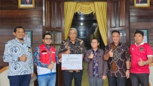 Pertamina Patra Dinkes Sintang dengan 1000 Liter Dexlite untuk Fogging Cegah DBD