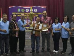 Serahkan Piala Bergilir Bupati Sintang, Sekda Sintang Tutup Pesparani Katolik I Tingkat Kabupaten Sintang