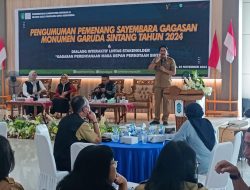 Milton Crosby dan Kurniawan Kepala Bappeda Sintang Dukung dan Sebut Ikon Baru Untuk Kota Sintang