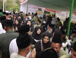 Sintang Berangkatkan Ratusan Jamaah Haji 2025