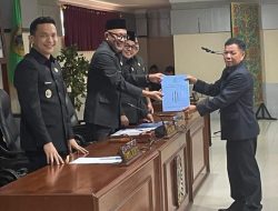 Fraksi Demokrat DPRD Sintang Desak Evaluasi Kebijakan DAU Earmark demi Pembangunan Infrastruktur