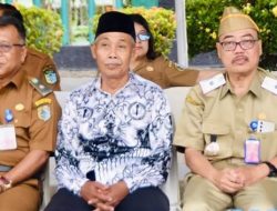 DPRD Sintang Apresiasi Dedikasi Pendidik Di HUT ke-80 PGRI dan Hari Guru Nasional 2025